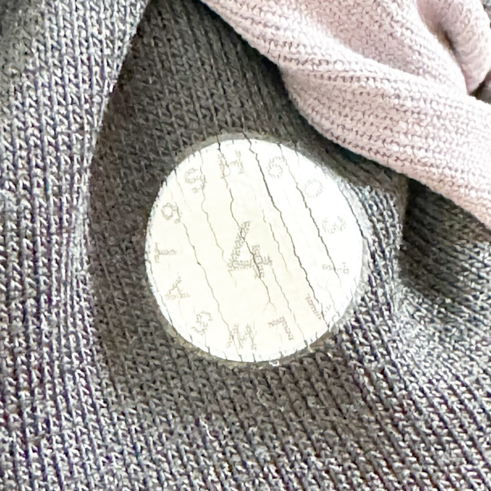 🤖 57. LULULEMON size 4 spotted leggings black and grayish lavender - Picture 7 of 7